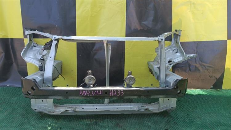 Рамка радиатора Тойота РАВ 4 в Евпатории 103307