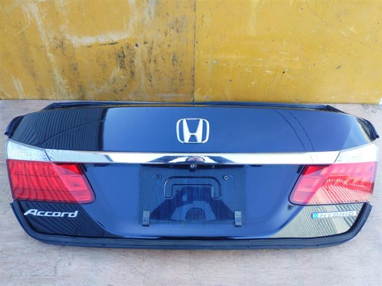 Крышка багажника Хонда Аккорд в Евпатории 50872