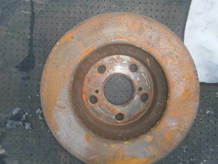 Тормозной диск Тойота Приус в Евпатории 65169