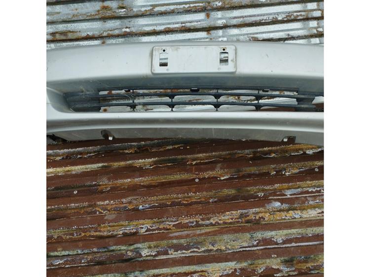 Решетка радиатора Тойота Платц в Евпатории 91565